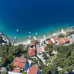 Apartman Sara & Nina Omis