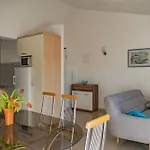 Sara & Nina Apartman