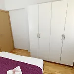 Apartman Sara & Nina *