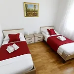 Apartman Sara & Nina *